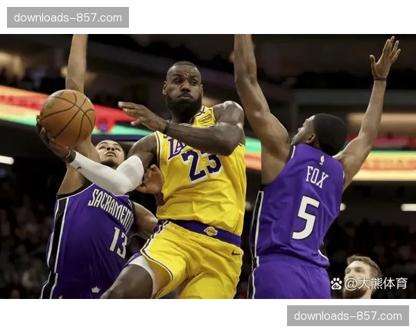 NBA常规赛：勇士加时惜败凯尔特人，库里空砍45分